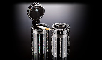 D.A.D ラグジュアリー クリスタル アッシュボトル【SA063】