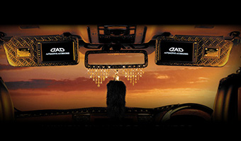 D.A.D ラグジュアリーサンバイザーモニター タイプ モノグラム LUX-SV7000W 【HA152/HA153】