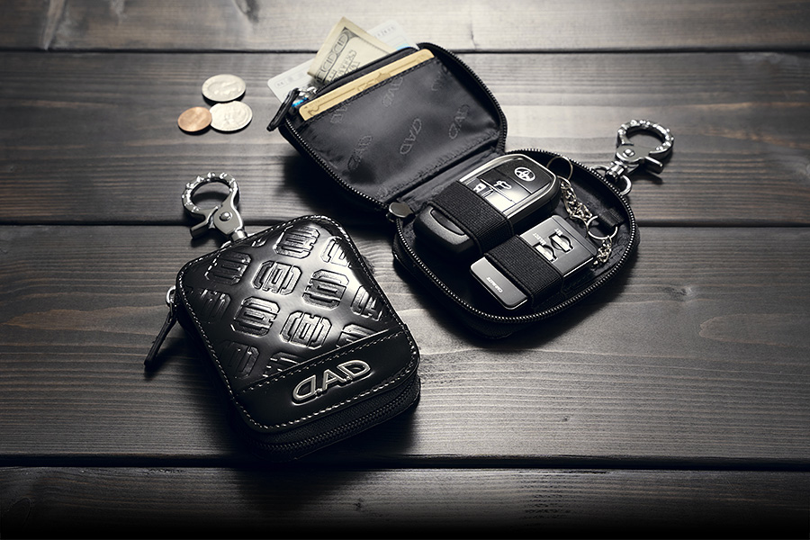 D.A.D HANASENAI SMART KEY CASE TYPE MONOGRAM LEATHER ENAMEL BLACK