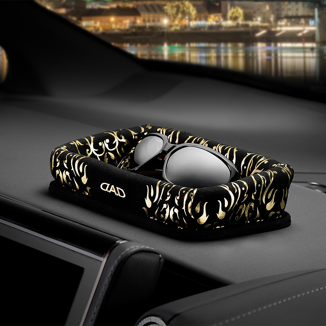 LOUNGE TRAY ARABESQUE GOLD