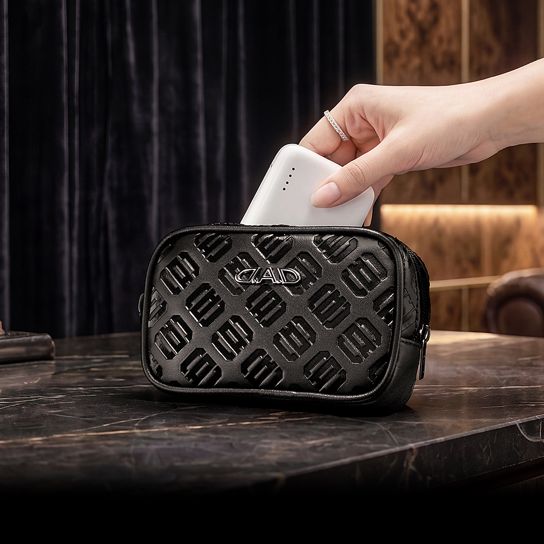 POUCH 【LE131】