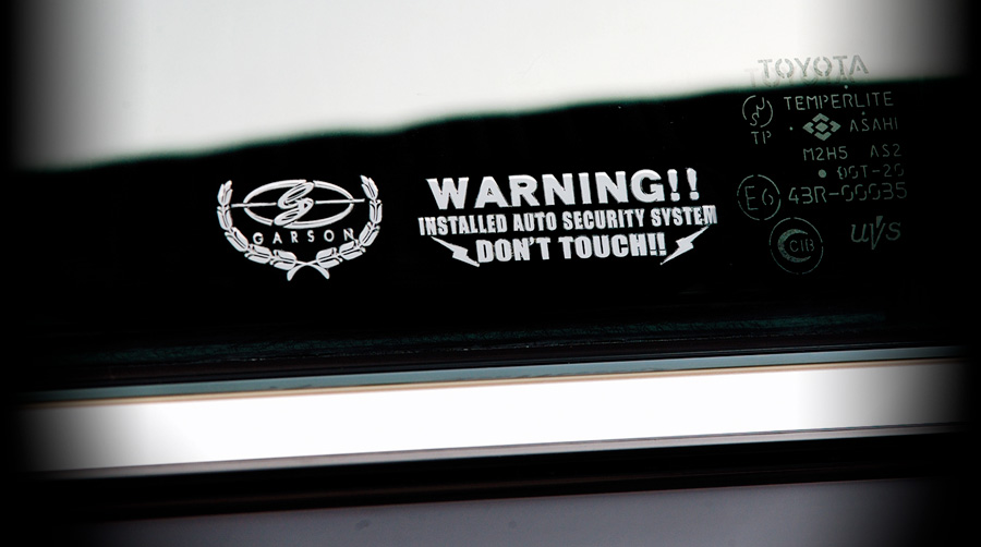 ORIGINAL SECURITY STICKER type GARSON