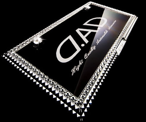 LUXURY LICENSE COVER FRAME & LICENSE PLATE EMBLEM