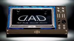 LUXURY LICENSE COVER FRAME & LICENSE PLATE EMBLEM