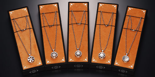 LUXURY WHEEL NECKLACE