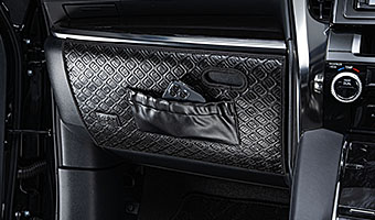 グローブボックスガード