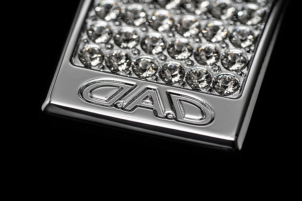 立体D.A.D ロゴが存在感を演出